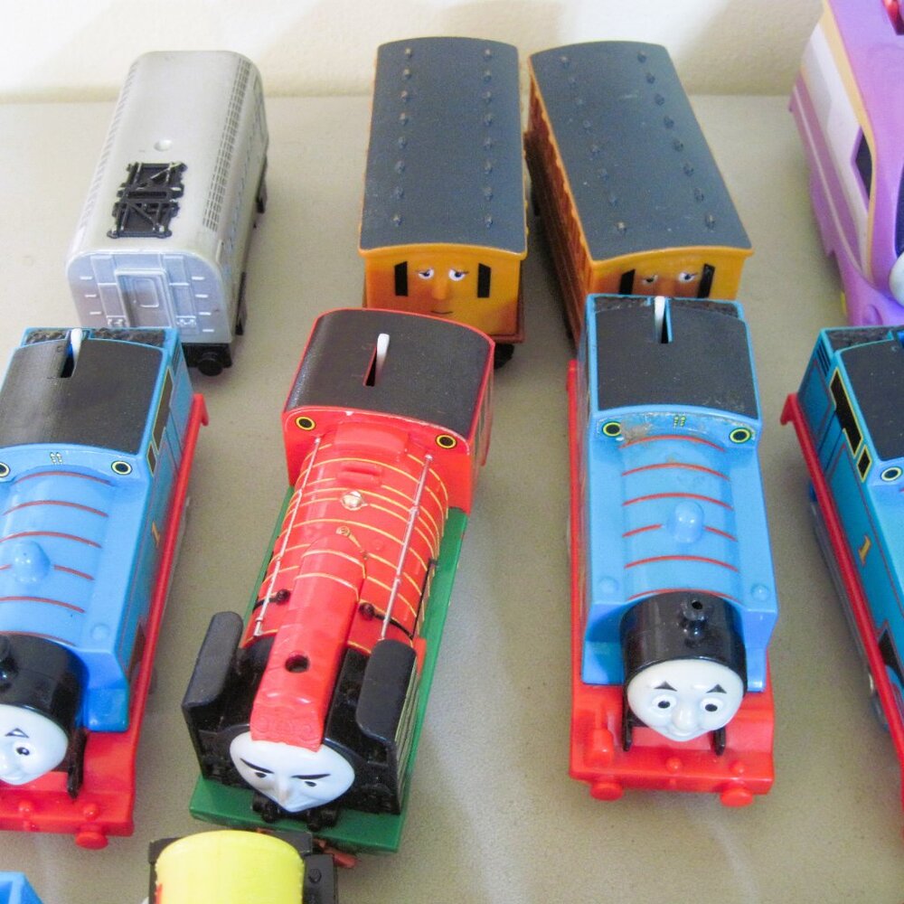 THOMAS THE TRAIN-Yrs. 09/13/19-Lot Of 31 Pcs.Assd.Sizes-14 Mini-13Lg.-4 Med.Size - Picture 6 of 12